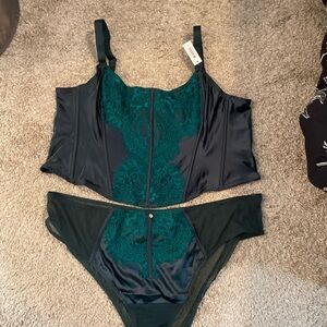 Green Lace Lingerie Set